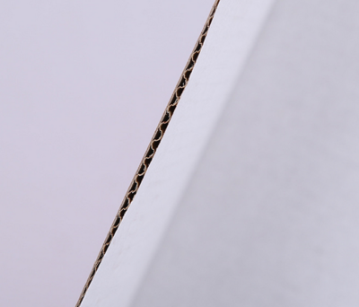 三层白色牛皮纸箱